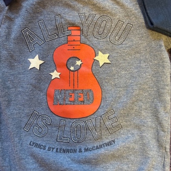 Hard Rock Cafe and Lennon & McCarthy baby onesies - 6 months - Picture 3 of 5